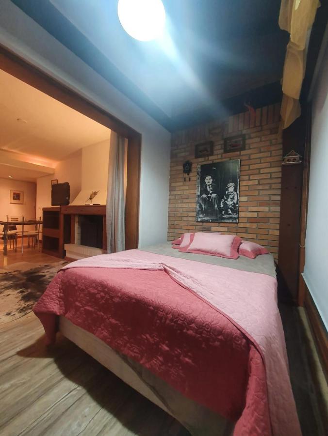 Apartamento A Um Passo Da Rua Torta Com Wifi Грамаду Экстерьер фото