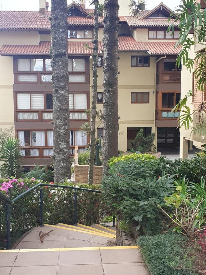Apartamento A Um Passo Da Rua Torta Com Wifi Грамаду Экстерьер фото